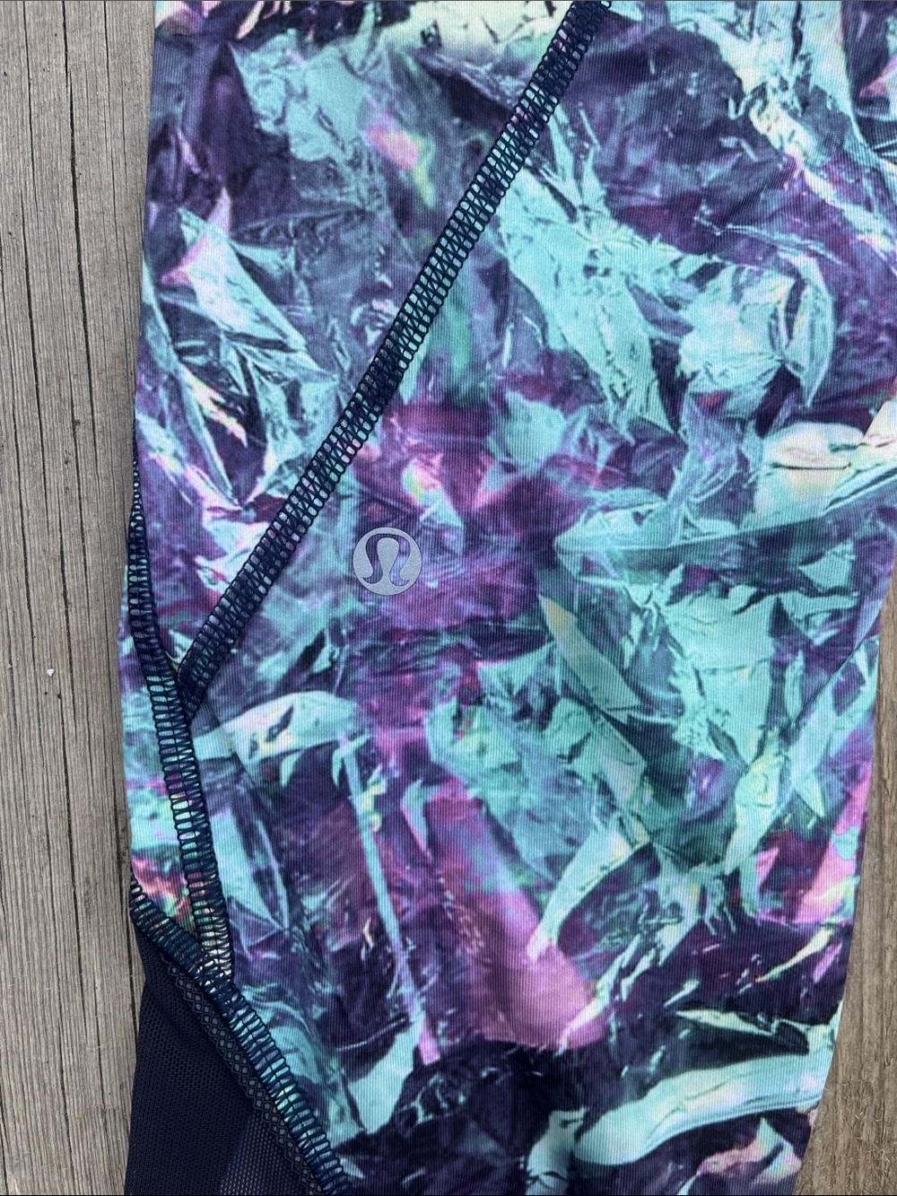 Lululemon Inspire Tight II *Full-On Luxtreme (Mesh) Iridescent Multi Size 8 - Picture 11 of 12